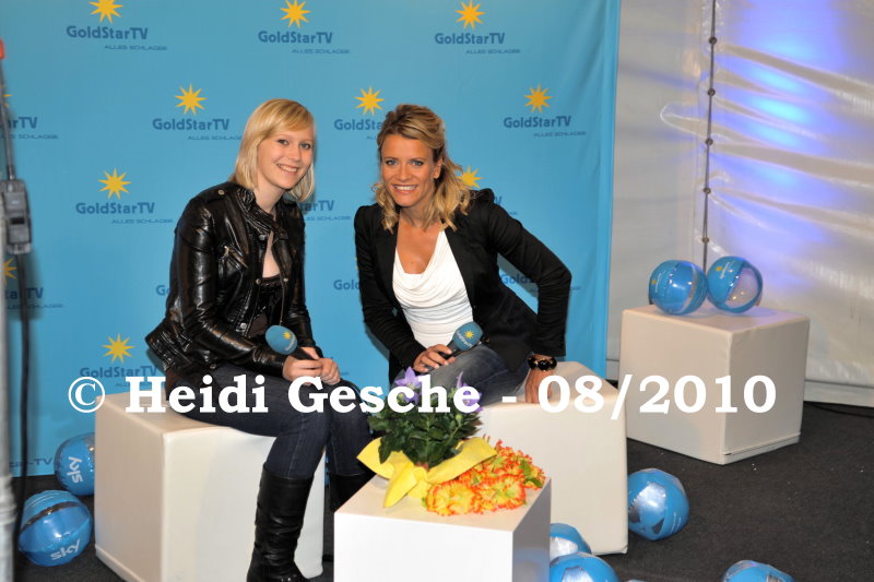 Franziska + Sonja Weissensteiner beim Interview (1).JPG